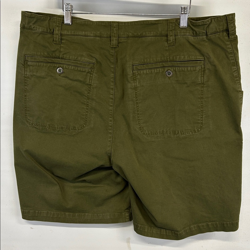 Orvis Flat Front Shorts.  40 Waist. - Picture 5 of 8
